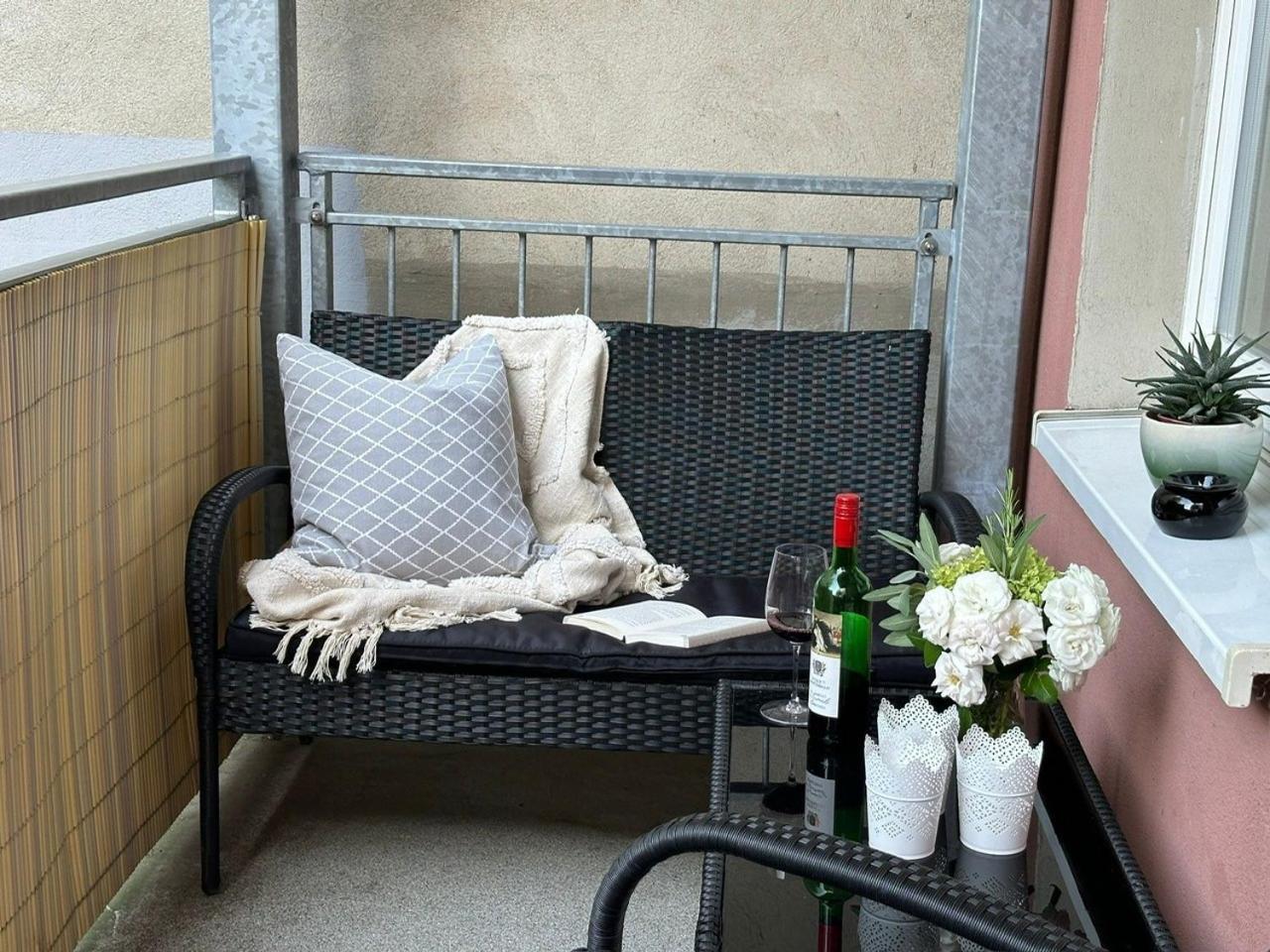 Appartement "Stadtgefluester" Im Zentrum, Inkl Stellplatz, 2 Betten, Babybett, Balkon, Gratis Kaffee Und Tee, Wlan Баутцен Экстерьер фото
